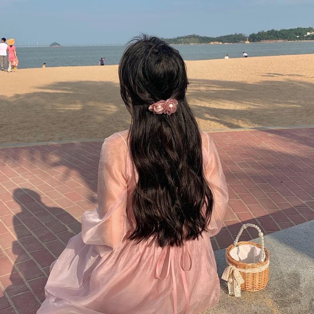 黑金地的女人